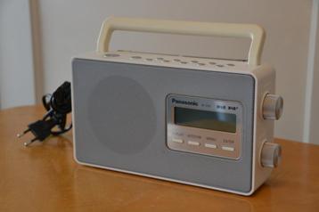Panasonic RF-D10 draagbare DAB+ radio. beschikbaar voor biedingen
