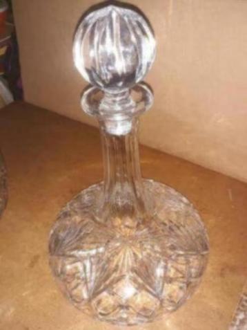 Kristal/glas schaal en karaf beschikbaar voor biedingen