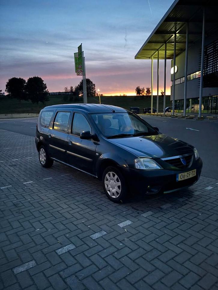 Dacia Logan 1.6 MCV 64KW 7P 2008 zwart 1e EIGENAAR, Auto's, Dacia, Particulier, Logan, Benzine, D, Stationwagon, Handgeschakeld