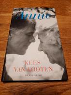 GESIGNEERD,  Annie. Kees van Kooten.  2000 uitgave., Ophalen of Verzenden, Gelezen