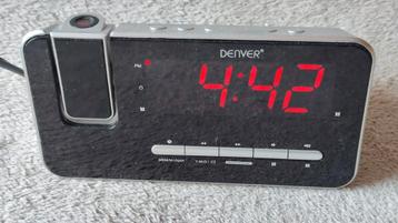 ZGAN Denver CRP618 digitale wekker wekkerradio met projectie beschikbaar voor biedingen