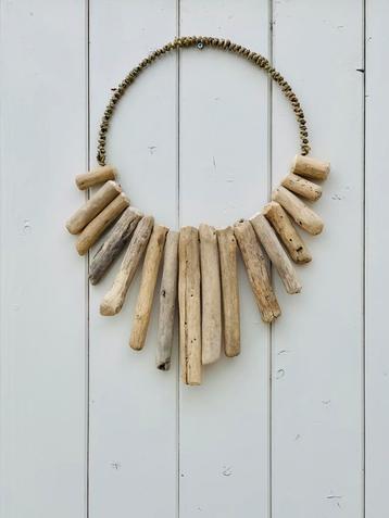 Wandhanger van drijfhout - 32x42 cm beschikbaar voor biedingen