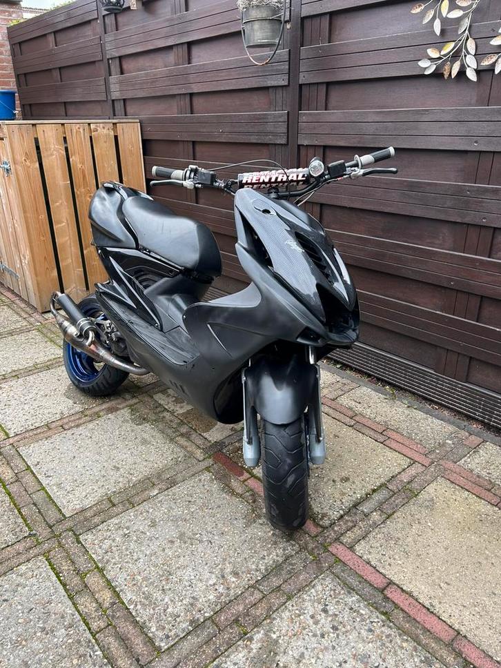 Aerox 70cc, Fietsen en Brommers, Scooters | Overige merken, Zo goed als nieuw, Maximaal 45 km/u, Tweetakt, Verzenden