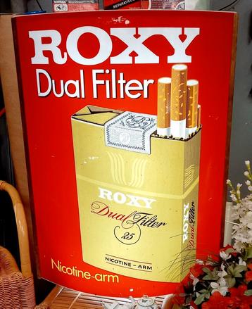 Grote, vintage lichtbak Roxy Dual filter sigaretten jaren 70 beschikbaar voor biedingen