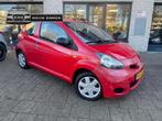 Toyota Aygo 1.0-12V Comfort 3Drs Apk tot 29/12/2026, Auto's, Toyota, Gebruikt, 4 stoelen, 68 pk, Metallic lak