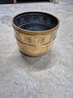 Antieke messing Metawa pot met bloemenmotief, Ophalen of Verzenden, Koper