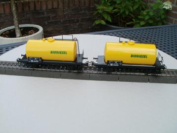 2x Marklin Ho Bio diesel Tankwagons in nieuwstaat. beschikbaar voor biedingen