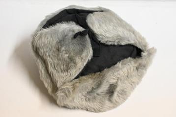 DDR bontmuts ushanka oost duitsland  beschikbaar voor biedingen