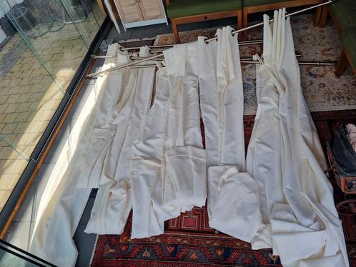 8 warm witte gordijnen + stangen (ook per stuk), Huis en Inrichting, Stoffering | Gordijnen en Lamellen, Zo goed als nieuw, 200 cm of meer