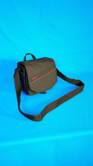 Lowepro Camera Bag | Black & Red | Compact Gear Bag beschikbaar voor biedingen