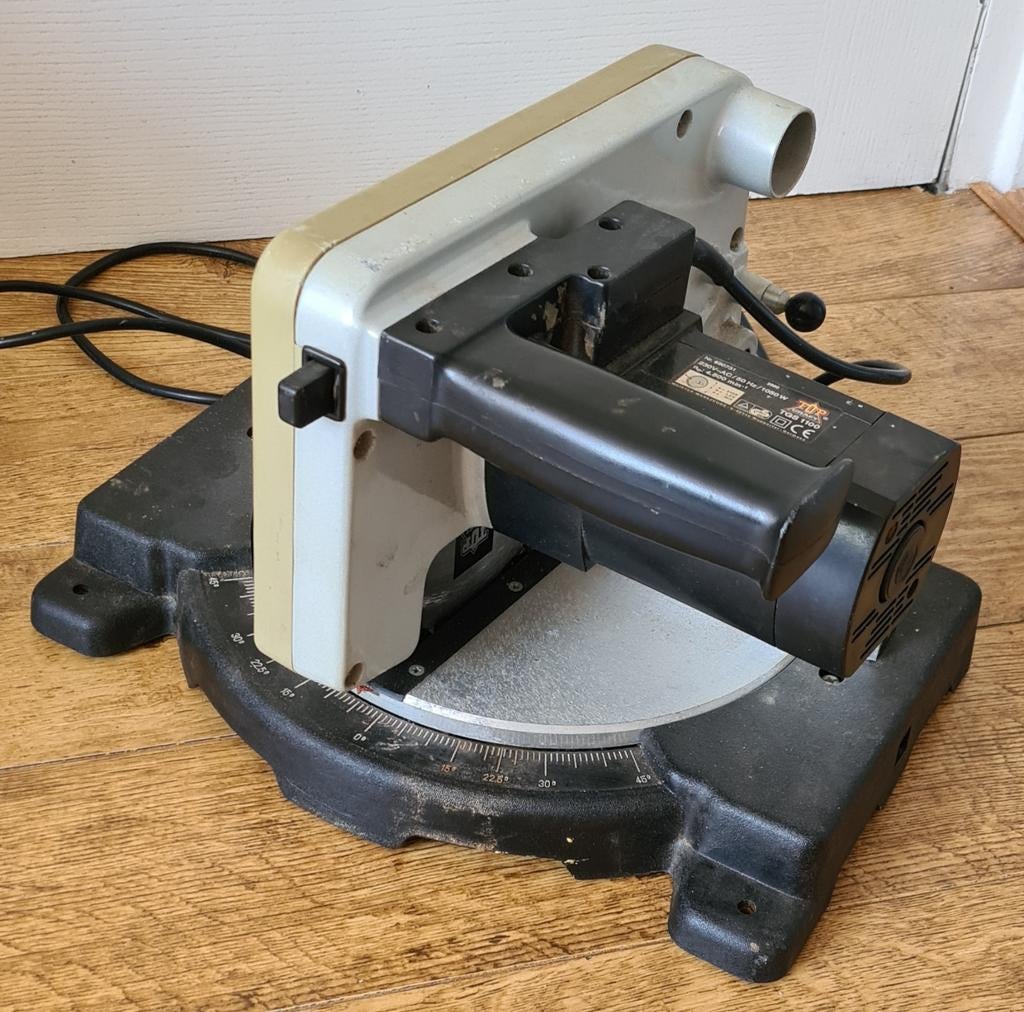 TTP Craft TGS 1100 Afkortzaag, Doe-het-zelf en Verbouw, Gereedschap | Zaagmachines, Gebruikt, TTP Craft, 70 mm of meer, 600 tot 1200 watt