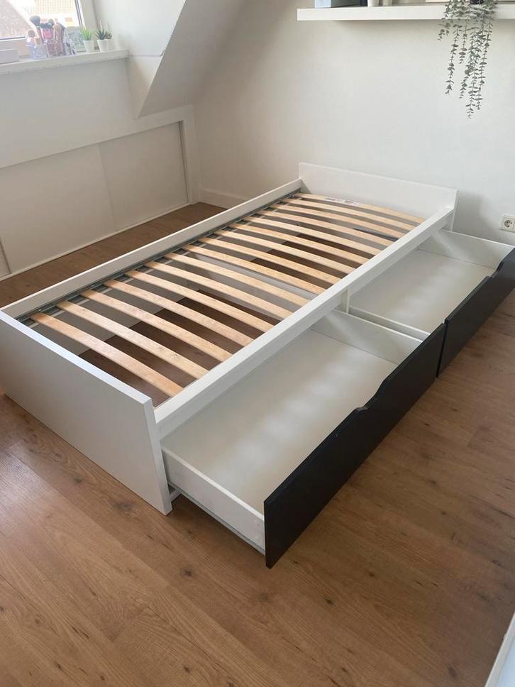 IKEA Bed 90x200 cm - Eenpersoonsbed, Huis en Inrichting, Slaapkamer | Bedden, Gebruikt, Eenpersoons, 90 cm, 200 cm, Hout, Wit