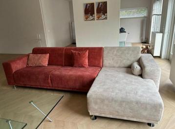 Hoekbank velours | €100, zo goed als nieuw | beige/diep roze