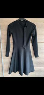 Nieuwe feestelijke Nikkie Jurk zwart maat 36., Zwart, Nieuw, Ophalen of Verzenden, Knielengte