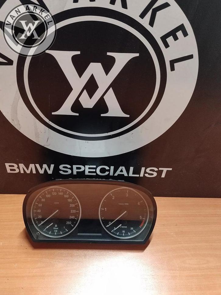 Kilometer teller E90 2.0D 9220963, Auto-onderdelen, Dashboard en Schakelaars, BMW, Gebruikt, Ophalen of Verzenden