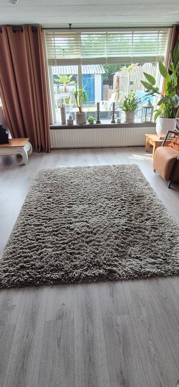 Vloerkleed grijs beschikbaar voor biedingen