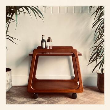 Vintage teak Deense Bar Trolley van Sika Møbler  beschikbaar voor biedingen