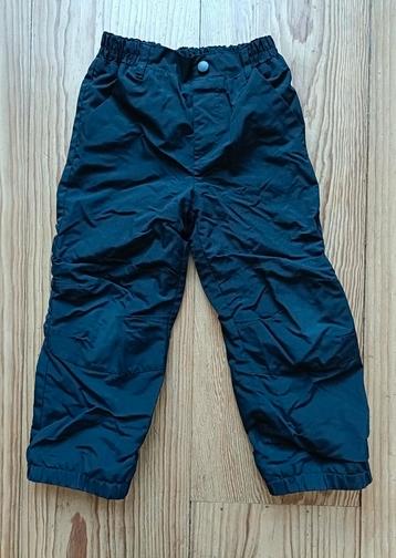 Zwarte gevoerde broek skibroek, maat 104 beschikbaar voor biedingen