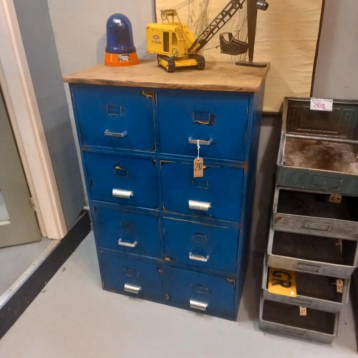 Vintage ijzeren ladekast - industriële kast, Huis en Inrichting, Woonaccessoires | Overige, Gebruikt, Ophalen of Verzenden