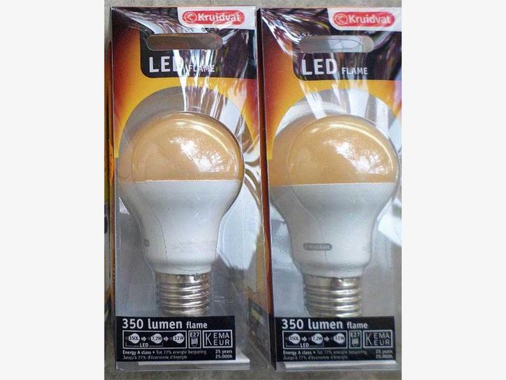 2x Kruidvat 7W LED lamp FLAME 2300K E27 nieuwst. LEDlamp. e3, Huis en Inrichting, Lampen | Losse lampen, Nieuw, Led-lamp, E27 (groot)