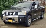 Nissan Titan 5.6 V8 Pick-up Dubbele Cabine 4WD, Auto's, Automaat, 2950 kg, Gebruikt, Cruise Control