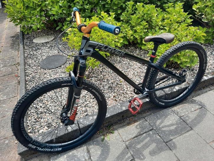 Dartmoor Two 6 Player Dirtjumper NIEUWSTAAT, Fietsen en Brommers, Fietsen | Mountainbikes en ATB, Zo goed als nieuw, Heren, 53 tot 57 cm