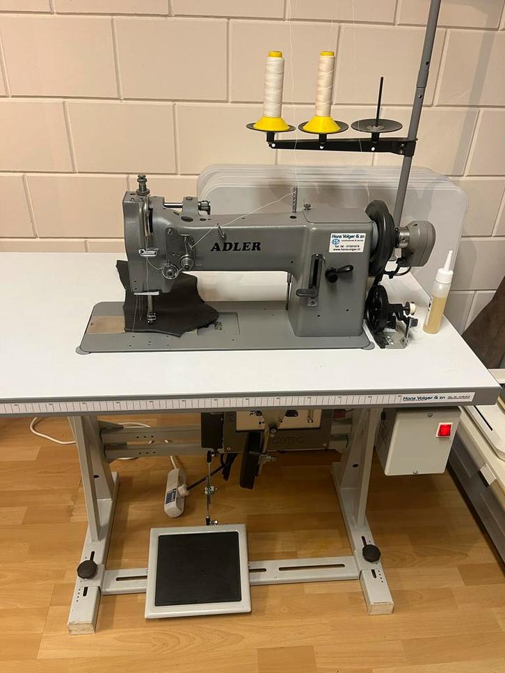 Adler 167 Drievoudig Transport Naaimachine, Hobby en Vrije tijd, Naaimachines en Toebehoren, Gebruikt, Naaimachine, Overige merken