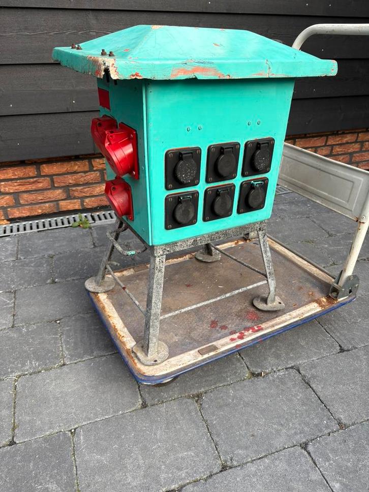 Stroomverdeelkast - zwerfkast-stroompaddenstoel- 32 Amp, Doe-het-zelf en Verbouw, Elektra en Kabels, Gebruikt, Overige typen, Ophalen
