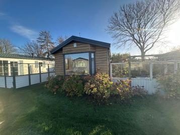 Kunststof chalet 2 slaapkamers incl. transport NL♦️ beschikbaar voor biedingen