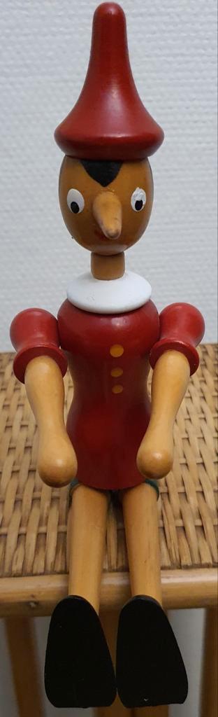 Pinokkio houten pop 30 cm hoog italië ‘70 pinokkio pop, Verzamelen, Disney, Zo goed als nieuw, Beeldje of Figuurtje, Ophalen of Verzenden