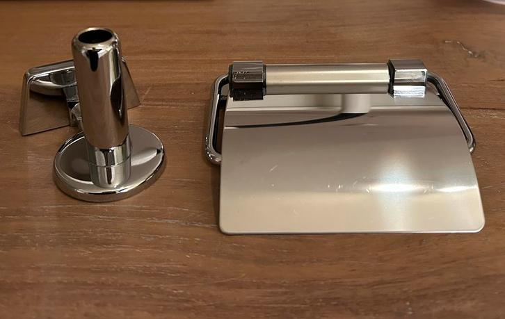 Geesa Standard closetrolhouder met reserverolhouder chroom, Huis en Inrichting, Badkamer | Badtextiel en Accessoires, Zo goed als nieuw