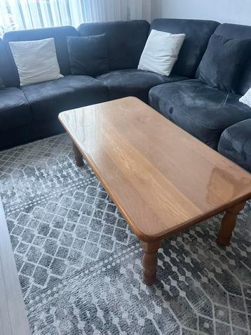 Salon tafel echte eik beschikbaar voor biedingen