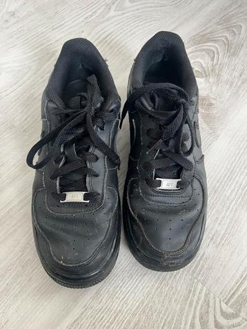 Dames sneakers nike air force 1 zwart maat 38 beschikbaar voor biedingen
