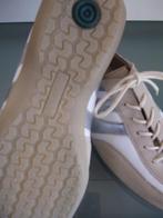 GRATIS VERZENDEN | HARTJES nieuwe witte sneakers 36.5, Kleding | Dames, Schoenen, Verzenden, Wit, Nieuw, Sneakers of Gympen