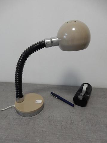 Herda bureaulamp beschikbaar voor biedingen