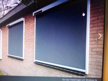 Zonnescherm beschikbaar voor biedingen