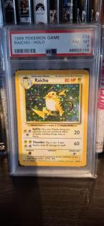 Raichu PSA 8 (Base Set), Hobby en Vrije tijd, Verzamelkaartspellen | Pokémon, Ophalen of Verzenden, Zo goed als nieuw, Losse kaart