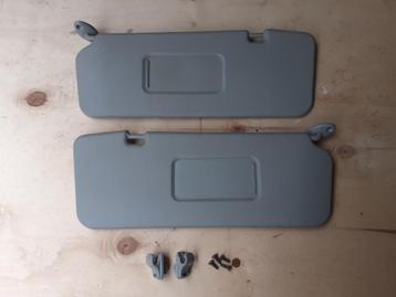 ZONNEKLEP Links&Rechts - Origineel - SUZUKI WAGON R+ beschikbaar voor biedingen