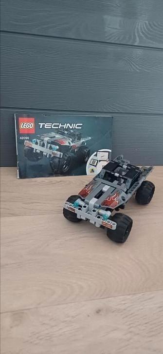 Lego set 42090 vluchtwagen, Kinderen en Baby's, Speelgoed | Duplo en Lego, Zo goed als nieuw, Lego, Complete set, Ophalen of Verzenden