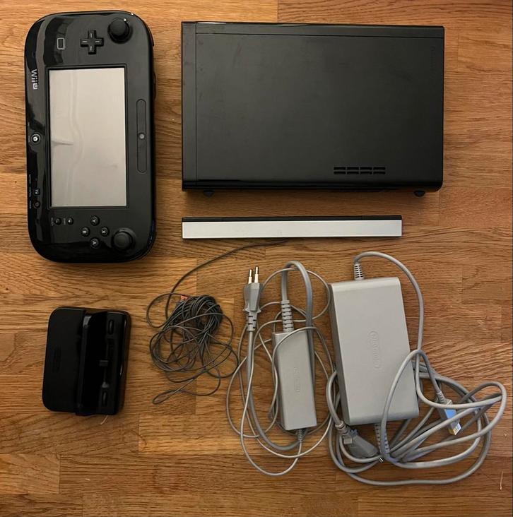 Nintendo Wii U - Zwart, Spelcomputers en Games, Spelcomputers | Nintendo Wii U, Gebruikt, Met 1 controller, Ophalen of Verzenden