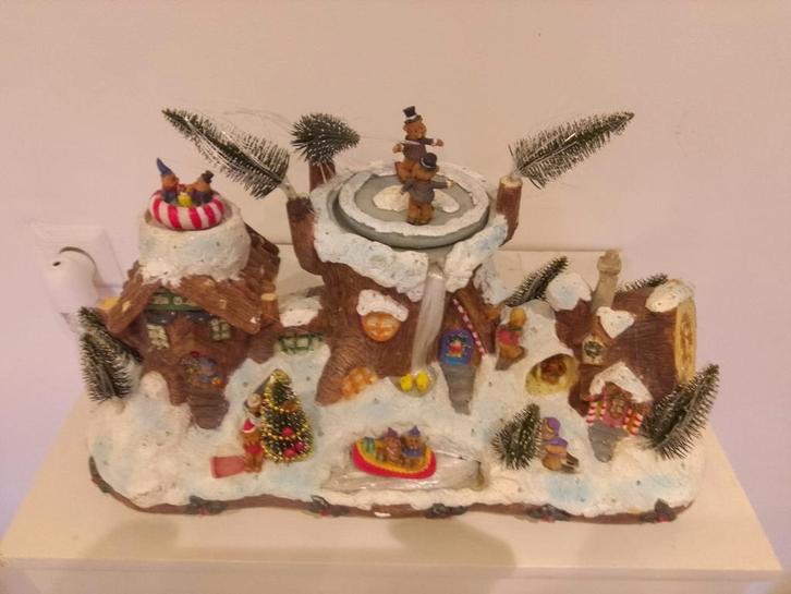 Miniatuur Kerstdorp Compleet in Doos, Diversen, Kerst, Zo goed als nieuw, Ophalen of Verzenden