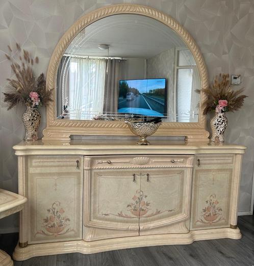 Italiaanse hoogglans Dressoir, Huis en Inrichting, Kasten | Dressoirs, Zo goed als nieuw, 150 tot 200 cm, 25 tot 50 cm, Met lade(s)