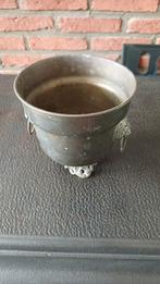 Bronzen Plantenpot met Leeuwenkoppen, Antiek en Kunst, Ophalen, Brons