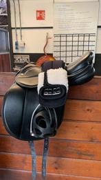 Pony dressuurzadel 15,5 inch, Dieren en Toebehoren, Paarden en Pony's | Zadels, Ophalen of Verzenden, Zo goed als nieuw, Dressuur