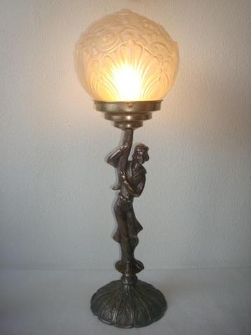 Art Deco Lamp Amelia Earhart ca.1935 beschikbaar voor biedingen