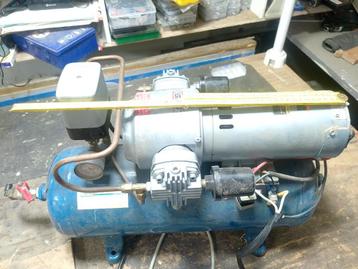 24v compressor, dubbele cylinders beschikbaar voor biedingen