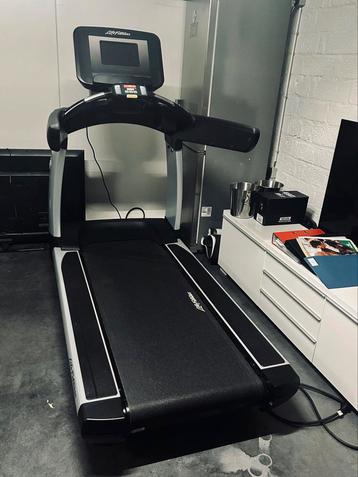 LOOPBAND LIFE FITNESS DISCOVER SE 2  beschikbaar voor biedingen