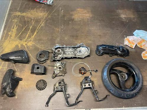 Piaggio onderdelen typhoon,type 2 3, zip etc, Fietsen en Brommers, Scooters | Piaggio, NRG, Ophalen