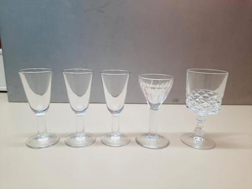 5 oude franse borrelglaasjes zonder beschadigingen, Verzamelen, Glas en Borrelglaasjes, Ophalen of Verzenden