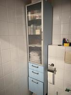 Hoge badkamerkast, lichtblauw met melkglas, Ophalen, (Half)hoge kast, Minder dan 50 cm, Gebruikt